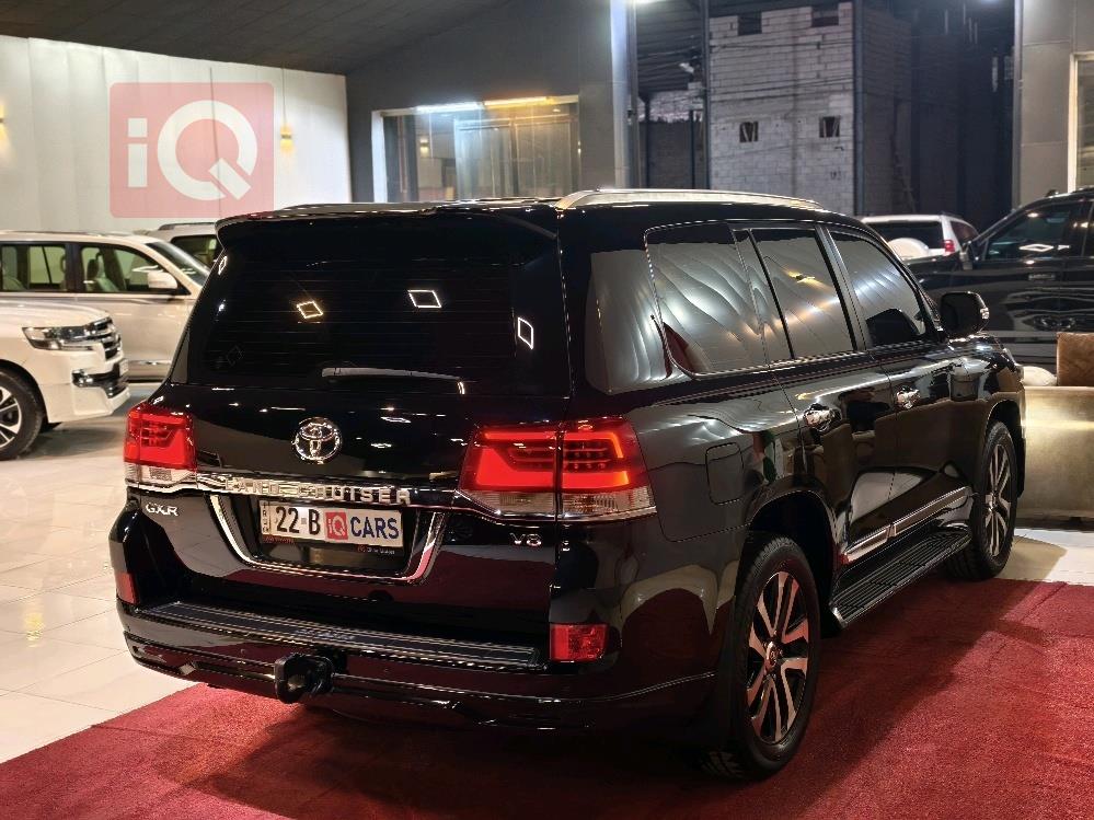 تويوتا لاندكروزر